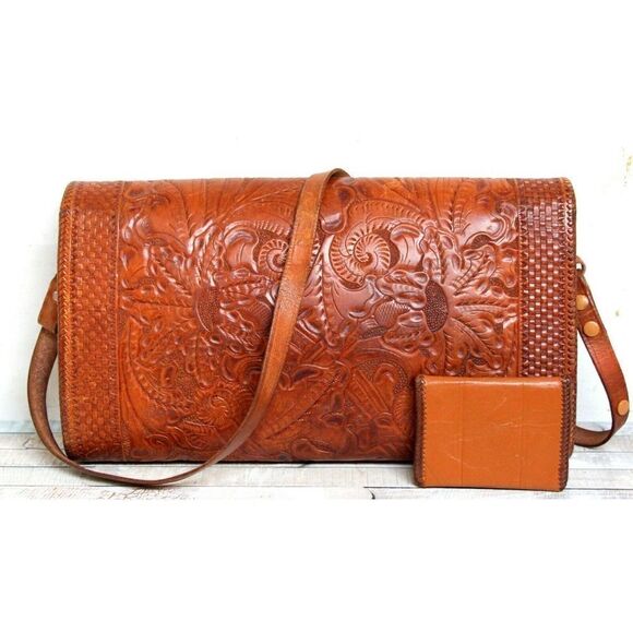 VINTAGE HARKNESS BUILT TOOLED TAN GENUINE LEATHER SHOULDER BAG HANDBAG PURSE - Picture 3 of 11